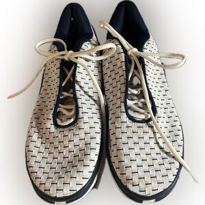 Nike Women's Sneakers - Black and White